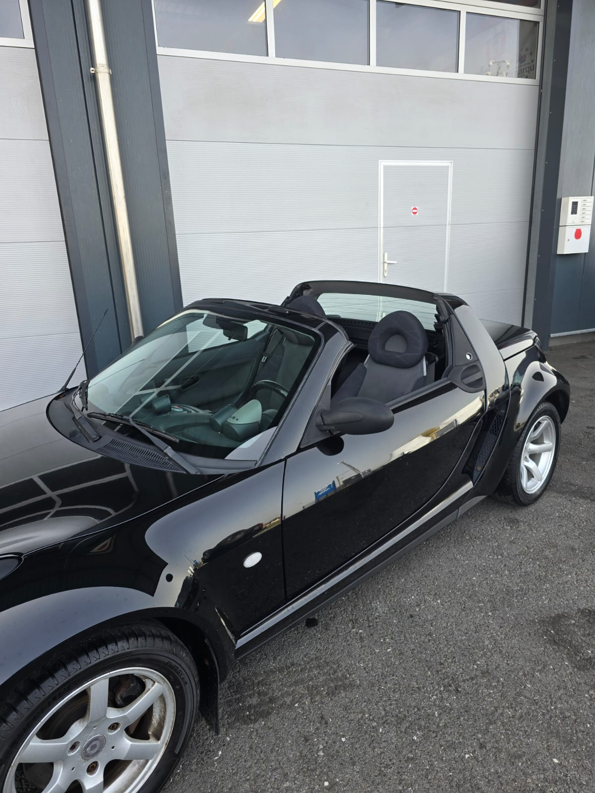 Smart Roadster - Photo 3 - Location Voiture au Bouveret